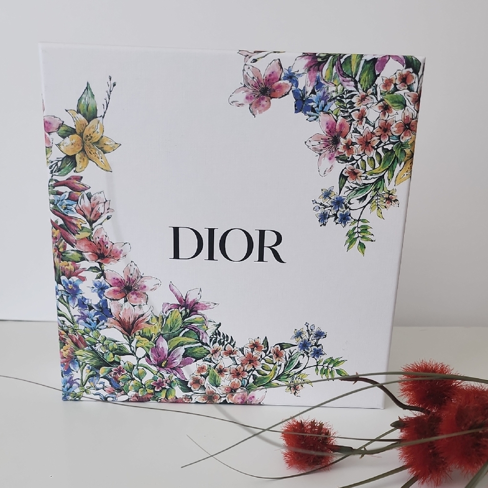 Dior Botanical Box with Dior Pillow
